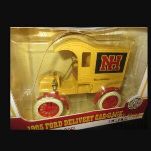 Vintage ERTL New Holland 1905 Ford Delivery Car Die-Cast Bank 1/25 scale NIB